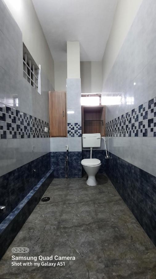 Varam Homestay マディケーリ エクステリア 写真